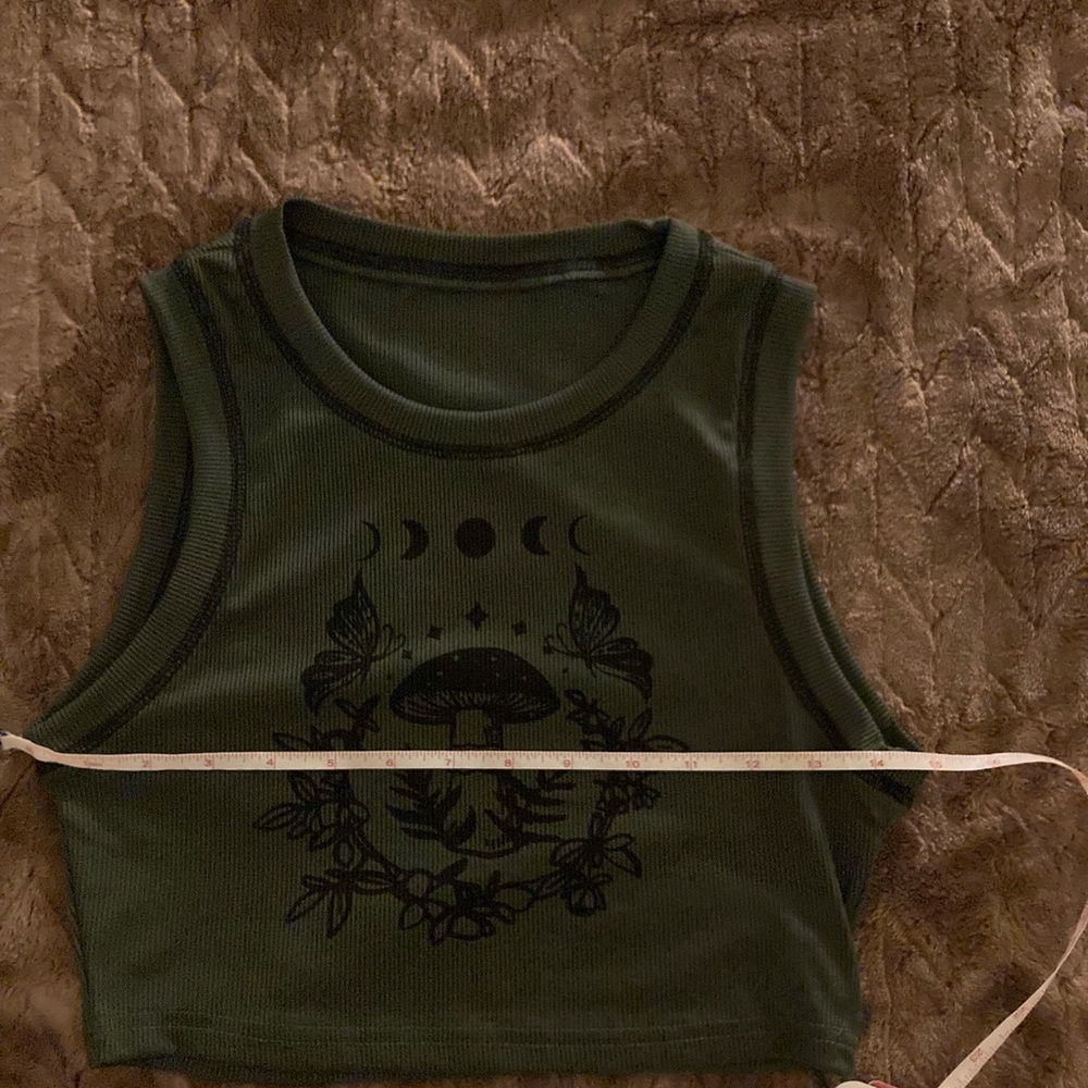 ROMWE Olive Green Moon & Mushroom Crop Tank Top - Picture 9 of 10